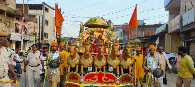 धूमधाम से निकली महाराज अग्रसेन की शोभायात्रा, भव्‍य झांकियों में 18 गोत्रों और महारानी माधवी के साथ रथारूढ़ हुए महाराज अग्रसेन, 7 दिनों से चल रहे कार्यक्रमों का  भव्‍य समापन