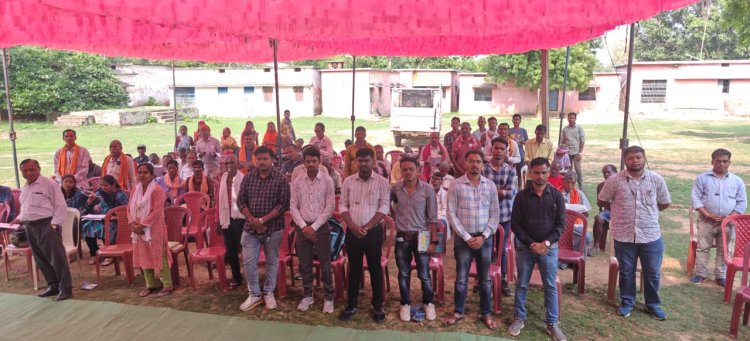 विकसित कृषि संकल्प अभियान, चोंगरीबहार में सालिक साय के आतिथ्य में कृषि तकनीकों और योजनाओं की दी गई जानकारी, किसानों में दिखा उत्साह