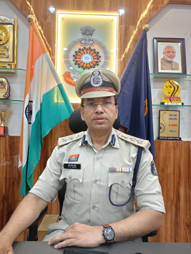  "ऑपरेशन शंखनाद“ के तहत् जशपुर पुलिस ने फिर से शुरू की जप्त वाहनों की राजसात की  कार्यवाही, एसएसपी जशपुर श्री शशि मोहन सिंह के प्रतिवेदन पर कलेक्टर जशपुर श्री रोहित व्यास ने विगत दिनों गौ तस्करी में जप्त 04 प्रकरण में 04 वाहनों को राजसात करने का दिया आदेश