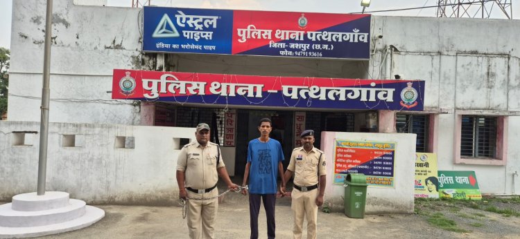 जशपुर पुलिस ने ऑपरेशन मुस्कान के तहत् मुंबई, अहमदाबाद जैसे महानगरों से नाबालिग बालिकाओं को बरामद कर परिजनों को सौंपा,   01 सप्ताह में ही 05 नाबालिगों को ढूंढकर उनके परिजनों से मिलाया, 03 नाबालिग बच्चियां हुई दुष्कर्म की शिकार, सभी प्रकरणों में आरोपी भी दबोचे गये