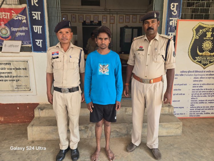 ऑपरेशन मुस्कान, फिर तीन बच्चियों को ढूंढ लाई जशपुर पुलिस   थाना दुलदुला क्षेत्रांतर्गत एक बच्ची को सीहोर मध्यप्रदेश व थाना पत्थलगांव क्षेत्रांतर्गत दो बच्चियों को रायगढ़ व तपकरा से ढूंढ सकुशल किया गया परिजनों के सुपुर्द