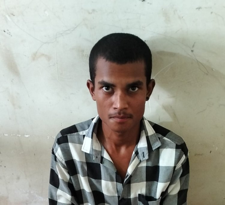 ऑपरेशन आघात: नशे के खिलाफ जशपुर पुलिस का कड़ा प्रहार  41 हजार रुपए के प्रतिबंधित नशीली कैप्सूल SPASMO PROXYVON PIUS के साथ पकड़ा गया आरोपी, गिरफ्तार कर भेजा जेल   आरोपी मनीष नेगी के कब्जे से 12 पत्ता में 90 नग प्रतिबंधित SPASMO PROXYVON PIUS कैप्सूल व मोटर साइकल को किया जप्त