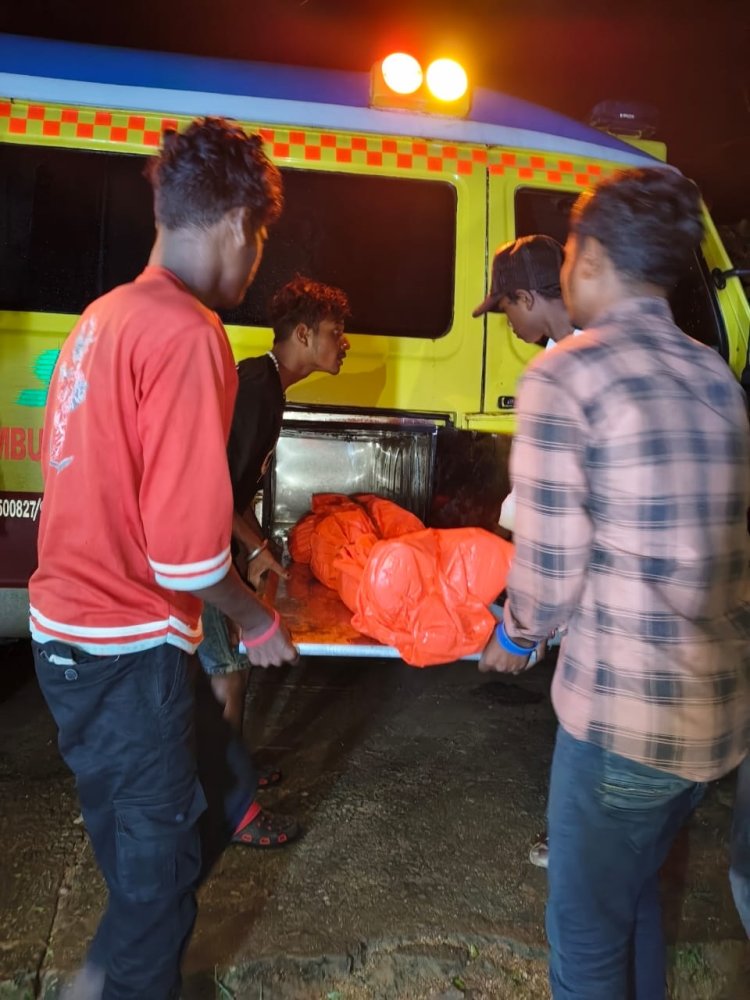 ट्रेन हादसे में मृतक का शव पहुंचा गृह ग्राम चटकपुर, परिजनों ने सीएम कैंप कार्यालय बगिया पहुंच कर लगाई थी गुहार, मुख्यमंत्री श्री विष्णुदेव साय का जताया आभार.........