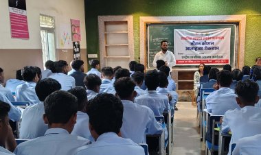 राष्ट्रीय मानसिक स्वास्थ्य कार्यक्रम अंतर्गत दी जा रही जिले में मानसिक स्वास्थ्य सेवाएं, स्वामी आत्मानंद उ.मा.वि. हिन्दी माध्यम कुनकुरी, दुलदुला और कांसाबेल में जीवन कौशल एवं आत्महत्या की रोकथाम विषय पर हुआ कार्यशाला का आयोजन