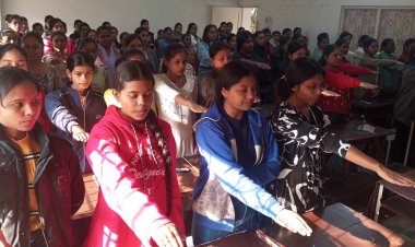 गरिमामय वातावरण में मनाया गया गुरुकुल महिला महाविद्यालय में सविधान दिवस