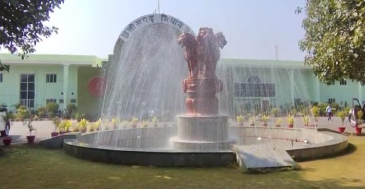 छत्तीसगढ़ विधानसभा सदन की कार्यवाही शुरू, पुराने भवन में दिवंगत नेताओं को दी गई श्रद्धांजलि