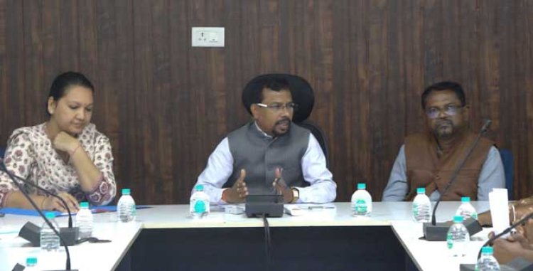 प्रशासन की मध्यस्थता के बाद व्यापारी संघ-सर्व समाज ने 2 दिसंबर को प्रस्तावित बीजापुर बंद को किया स्थगित