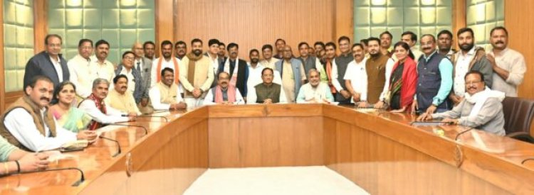 मुख्यमंत्री साय से साहू समाज के प्रतिनिधिमंडल ने की सौजन्य मुलाकात