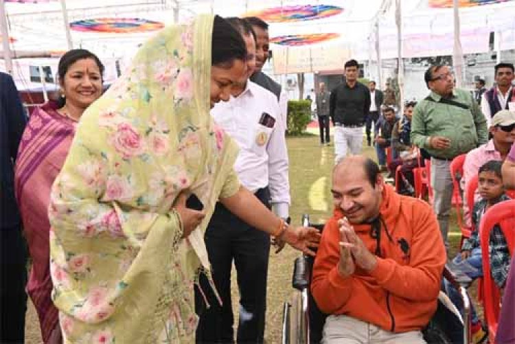 विकलांग नहीं, दिव्यांगजन कहकर करें संबोधन - राजवाड़े