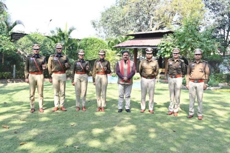 CG : उप मुख्यमंत्री विजय शर्मा मिले प्रशिक्षु IPS अधिकारी, कानून-व्यवस्था पर हुई चर्चा
