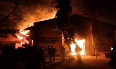 रायपुर DEO कार्यालय में देर रात लगी आग, मचा हड़कंप