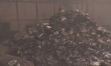 गोदामों में आग, 8 की मौत; कई मजदूर फंसे होने की आशंका