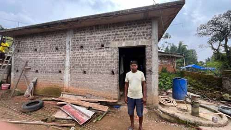 प्रधानमंत्री आवास योजना से आर्थिक रूप से कमजोर परिवार को मिला पक्का घर