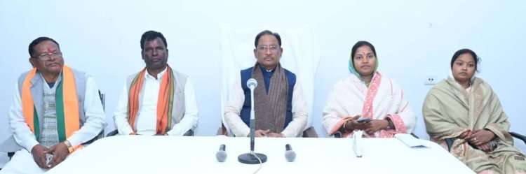 सरकार की योजनाओं का लाभ समाज के अंतिम व्यक्ति तक पहुंचाएं-मुख्यमंत्री विष्णु देव साय