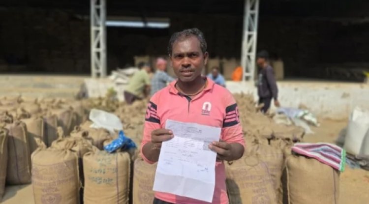 डिजिटल तकनीक से धान विक्रय हुआ आसान, किसान ज्योति प्रकाश ने घर बैठे काटा टोकन