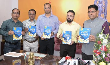 राजस्व मंत्री टंक राम वर्मा ने नागरिकों के हितों से जुड़ी भू-अभिलेख पुस्तकों का किया विमोचन