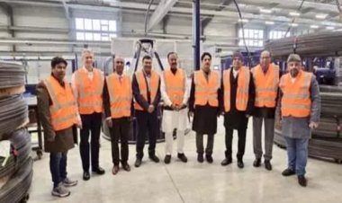 डिप्टी सीएम केशव प्रसाद मौर्या ने रेलवन जीएमबीएच फैक्ट्री का किया दौरा