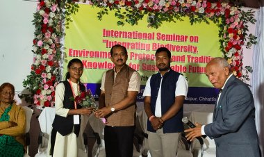 जशपुर में अंतरराष्ट्रीय सेमिनार का ऐतिहासिक समापन में मुख्य अतिथि रहे जिला पंचायत अध्यक्ष सालिक साय,'जल पुरुष' डॉ. राजेंद्र सिंह ने दिया संरक्षण का मंत्र