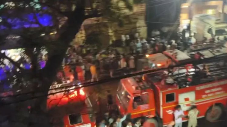 इलेट्रॉनिक शॉप में लगी भीषण आग, दुकान के अंदर फंसे युवक की जलने से हुई मौत