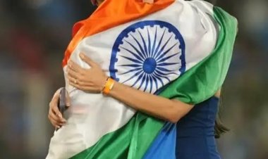 Cricket News: वर्ल्ड चैंपियन ने भारतीय तिरंगे का किया अपमान, दर्ज हुई शिकायत