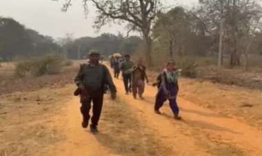 बस्तर में नक्सलवाद का अंत: आखिरी बड़ा लड़ाकू पापाराव ढेर नहीं, सरेंडर; AK-47 के साथ 18 नक्सलियों ने डाले हथियार