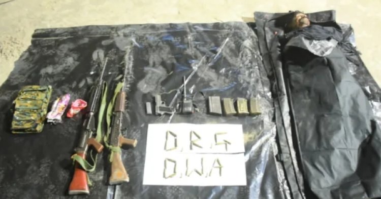 नक्सली डंप ढूंढने गए जवानों से हुई मुठभेड़, 01 सशस्त्र माओवादी ढेर, भारी मात्रा में हथियार व नक्सली सामग्री बरामद