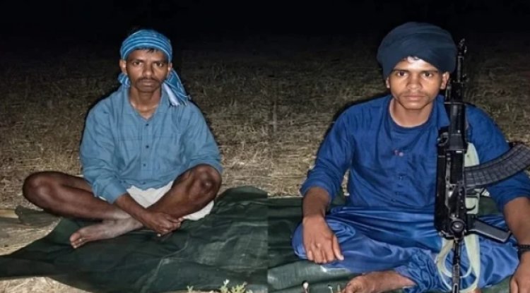 CG Naxalite Surrender: 8-8 लाख के दो इनामी नक्सलियों ने किया सरेंडर