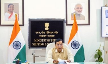 मिडिल ईस्ट संकट के बीच भारत का समुद्री व्यापार पटरी पर लौटा, जहाजों की आवाजाही सामान्य: केंद्रीय मंत्री सोनोवाल