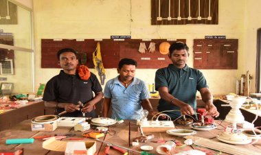 अब हथियार नहीं, हुनर से बदल रही पुनर्वासितों की जिंदगी, इलेक्ट्रीशियन ट्रेड में दिया जा रहा प्रशिक्षण