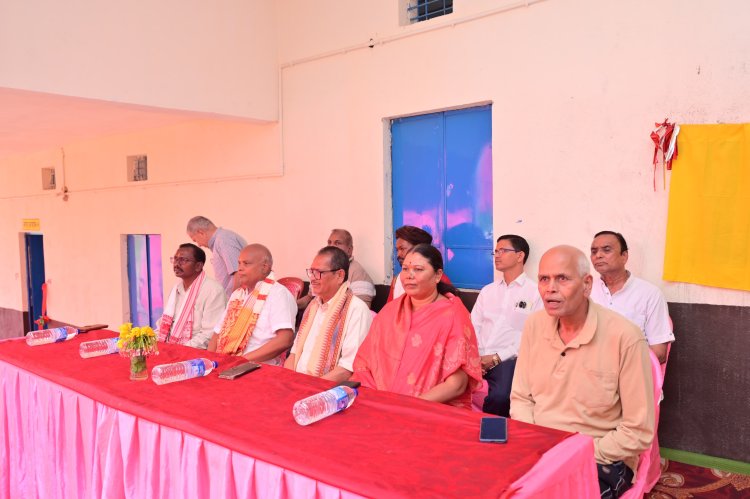 जगदेव राम उरांव स्मृति भवन एवं कल्याण आश्रम प्राथमिक विद्यालय भवन का लोकार्पण सम्पन्न