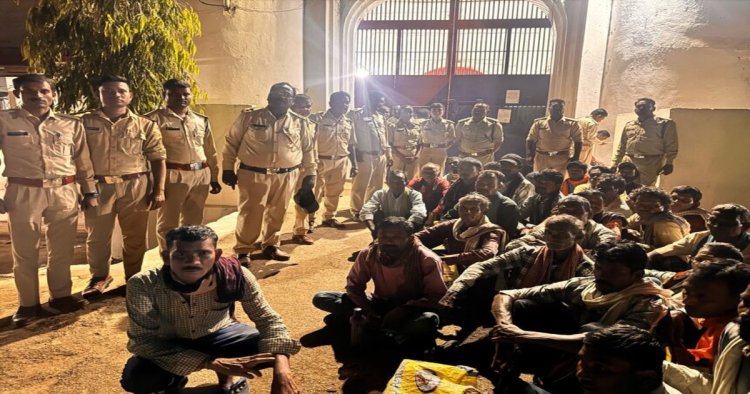 छत्तीसगढ़ में अवैध अतिक्रमण पर बड़ी कार्रवाई, इस गांव के 52 लोग गिरफ्तार