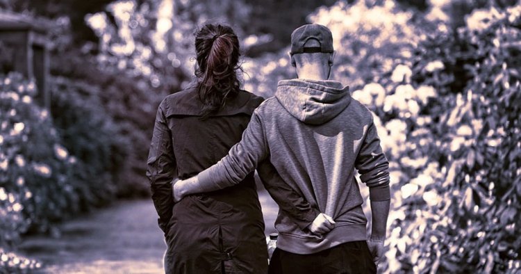 CG – गर्लफ्रेंड को खुश करने के चक्कर में युवक ने किया ऐसा काम, वजह जान पुलिस भी हो गई हैरान