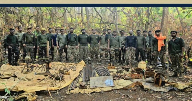 Anti Naxal Operation : नक्सलियों को बड़ा झटका, जंगल में छिपी हथियार फैक्ट्री का भंडाफोड़; भारी मात्रा में विस्फोटक और हथियार बरामद