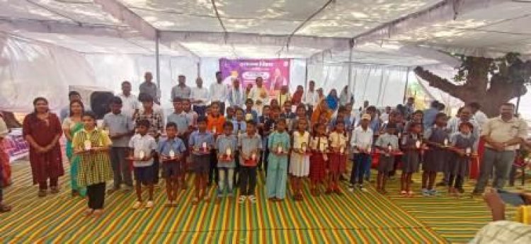 सुशासन तिहार : 39 मेधावी विद्यार्थियों को उच्च अंक प्राप्त करने पर किया गया पुरस्कृत