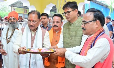 मुख्यमंत्री  साय ने भिखमपुरा के पंचमुखी सिद्ध हनुमान मंदिर में की पूजा-अर्चना