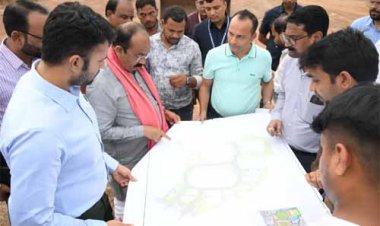 उप मुख्यमंत्री साव ने इंटिग्रेटेड स्पोर्ट्स स्टेडियम का किया स्थल निरीक्षण, कुछ दिनों पहले शुरू हुआ है काम