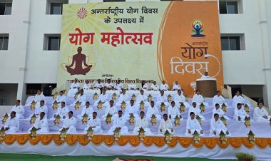 योग दिवस पर ब्रह्माकुमारी संस्थान में हुआ योग और मेडिटेशन, तनावमुक्त जीवन का दिया संदेश