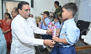 रायपुर पश्चिम में शिक्षा को नई उड़ान, मेधावी विद्यार्थियों का सम्मान और स्कूलों को मिली विकास की सौगात