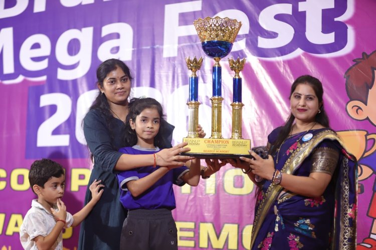 9 वर्ष की रिद्धांशी अपने से बड़े कक्षा के बच्चों को मैथ्स में देती है टक्कर