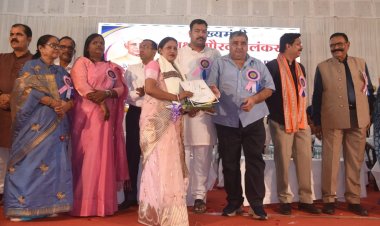 शिक्षा ही सफलता का मूल मंत्र है, कोई भी बच्चा शिक्षा से वंचित न रहे — पर्यटन मंत्री  राजेश अग्रवाल