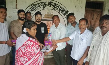 स्व. सत्यनारायण शर्मा की पंचम पुण्यतिथि पर गहिरा गुरु आश्रम में श्रद्धांजलि सभा आयोजित, विद्यार्थियों के साथ किया गया स्मरण