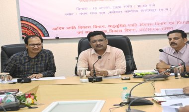 प्रमुख सचिव सोनमणि बोरा ने ली विभागीय योजनाओं की समीक्षा बैठक, छात्रवृत्ति स्वीकृति और जनसुनवाई को लेकर दिए सख्त निर्देश…..