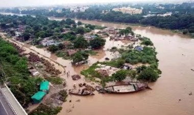 बिहार में गंगा उफान पर, कई नदियां खतरे के निशान से ऊपर