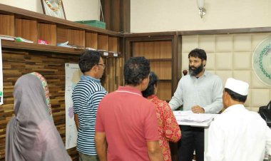 कलेक्टर रोहित व्यास ने जनदर्शन में सुनी आमजन की समस्याएं