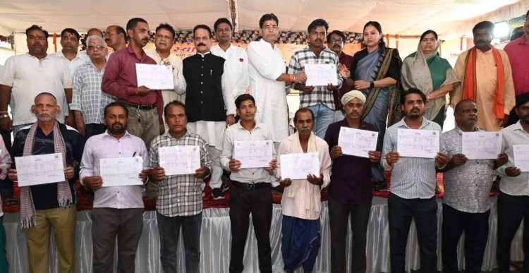 राज्य सरकार द्वारा स्वामित्व योजना 10 लाख के कार्ड वितरण का लक्ष्य